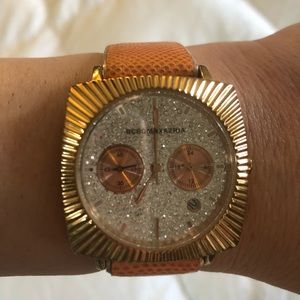 BCBG Watch
